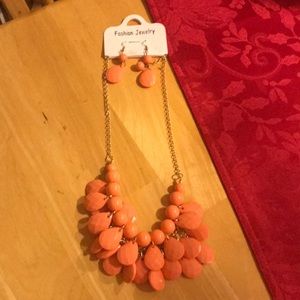 Boutique necklace and matching earrings